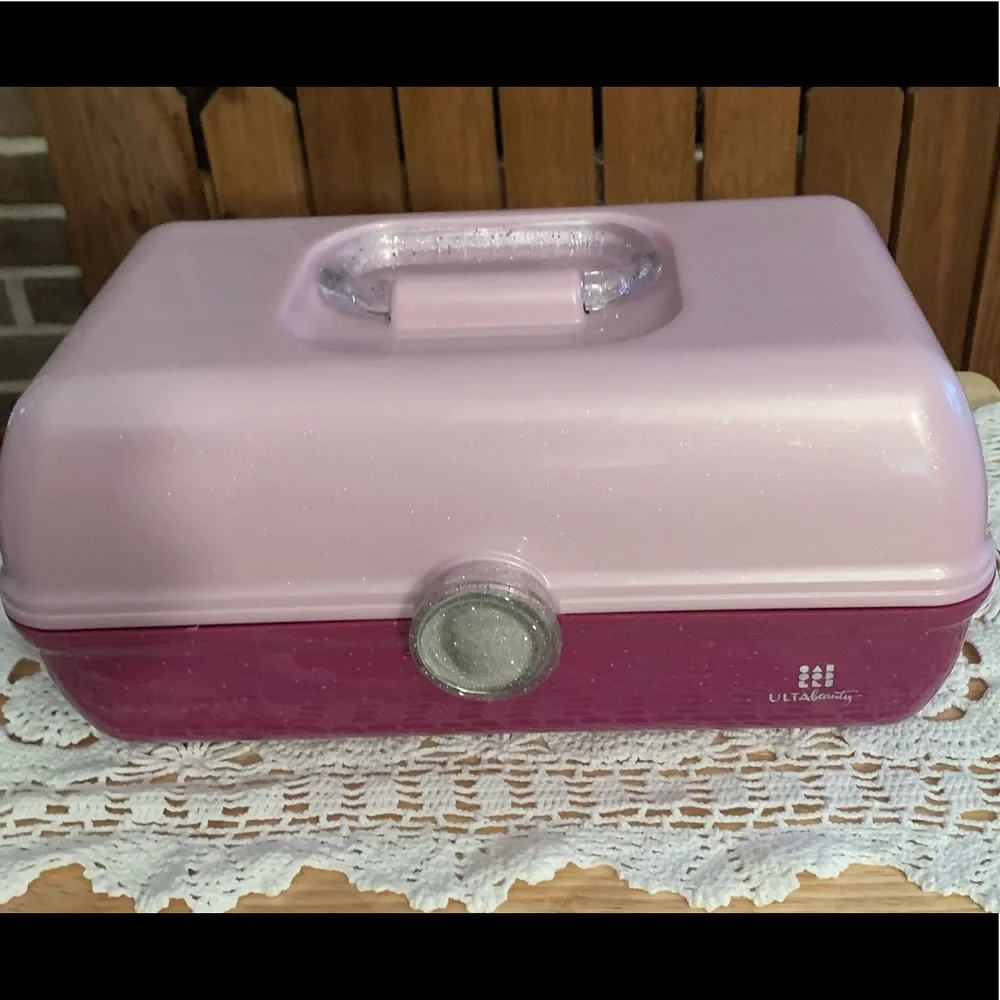 Vintage Caboodles Makeup Case